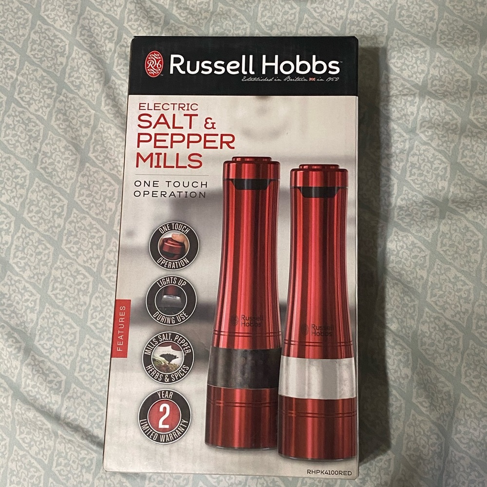 Russell Hobbs Electric Salt & Pepper Mill Set Red